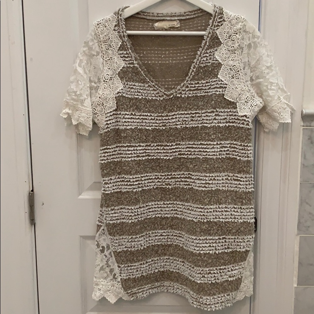 Anthropologie A’reve brand tunic with lace sleeves